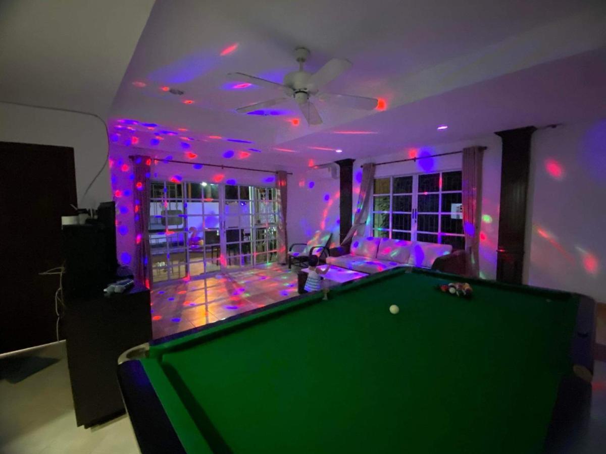 Kartar Pool Villa *