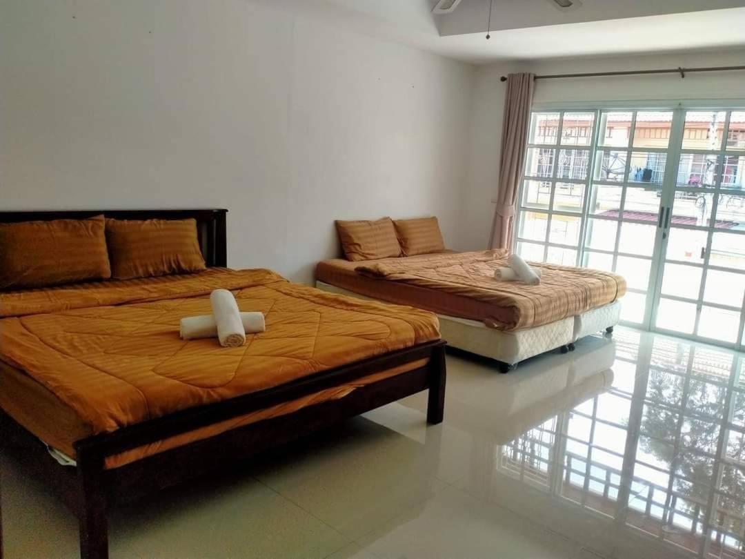 Kartar Pool Villa *